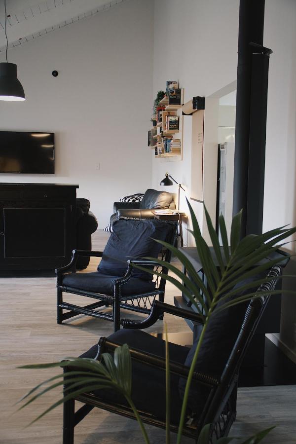 Hugo & Carters Backpackers & Motel Tauranga Exteriér fotografie The interior of a typical apartment